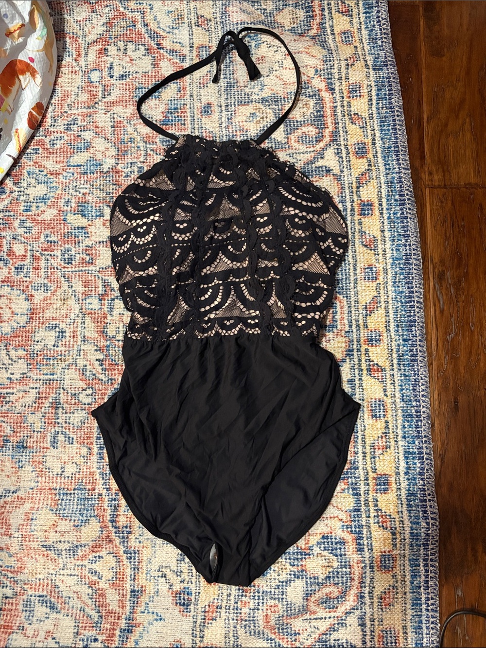 PQ Swim Midnight High Neck Lace One Piece Swimsuit SZ L NWT - Picture 3 of 5